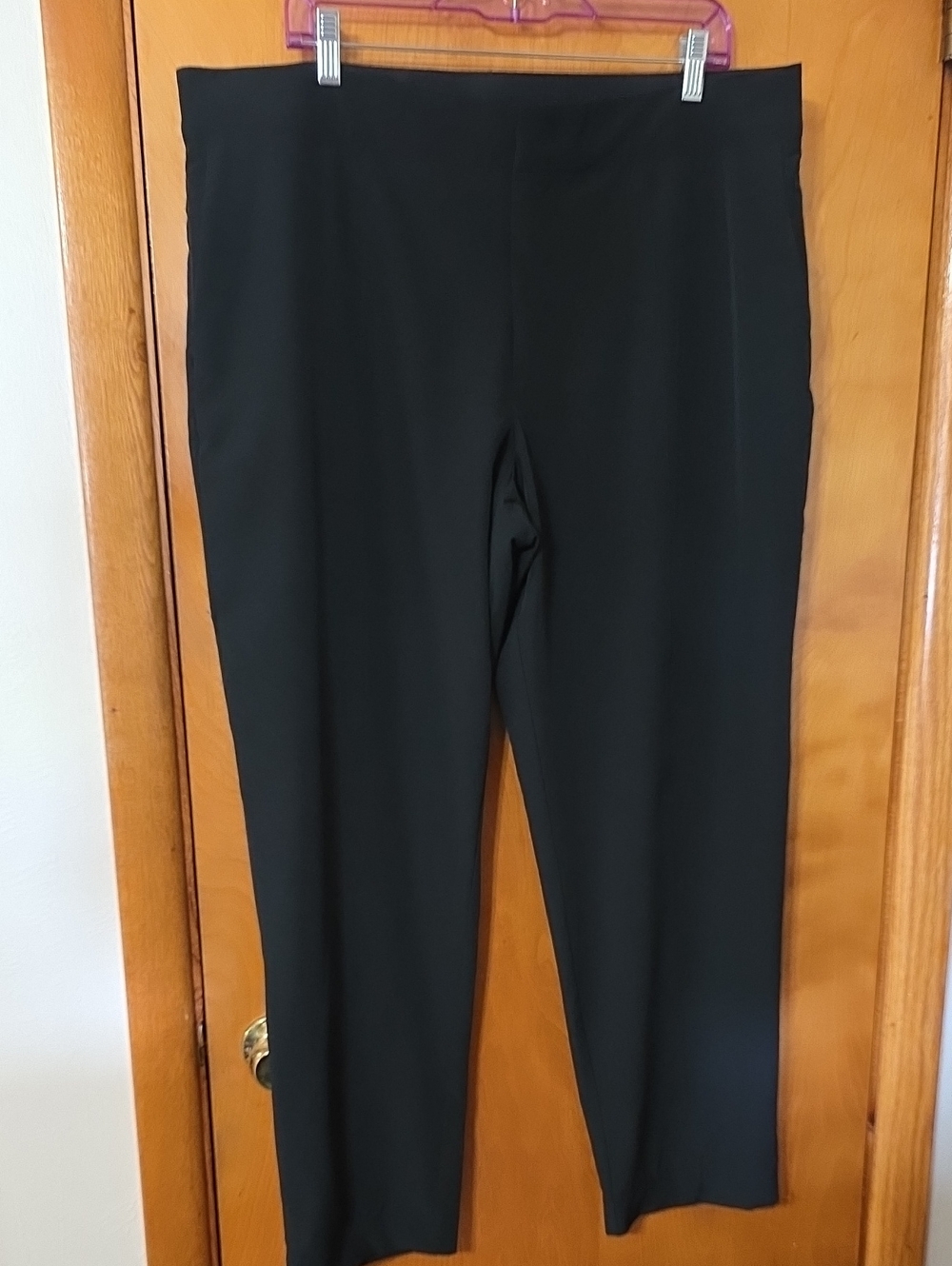 Mondetta Black Straight-Leg Ponte Pants